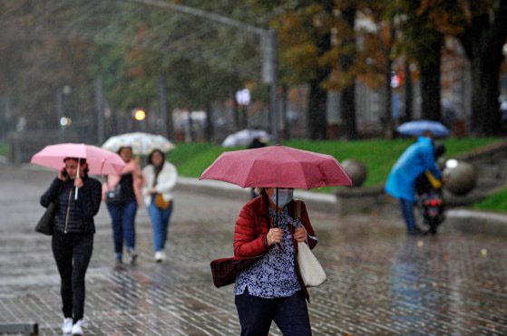 Vremea în Capitală. Prognoză meteo specială pentru Bucureşti: ANM anunţă ploi şi temperaturi de 10 grade