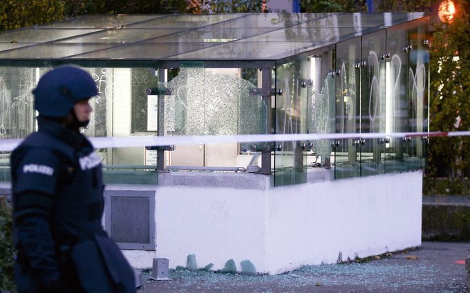 Atac terorist la Viena. Cea mai grea noapte a poliţiştilor austrieci din ultimii unsprezece ani