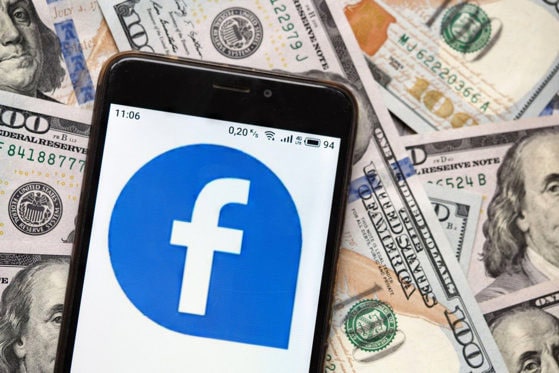 Bani pe Facebook. Noi condiţii de monetizare, mai prietenoase pentru creatorii de conţinut