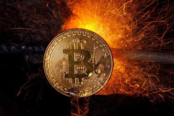 Valoare record: Bitcoin trece pragul de 60.000 de dolari