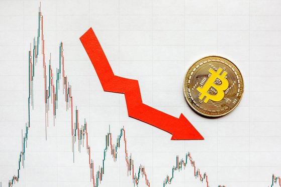 Căderea Bitcoin continuă. Criptomoneda se tranzacţionează la cel mai mic nivel din ultimele 5 luni
